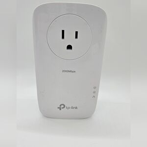 TP-Link AV2000 2-Port Gigabit Passthrough Powerline Adapter - single